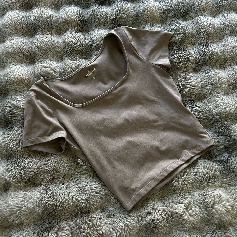 Light Mauve Hollister Crop Top